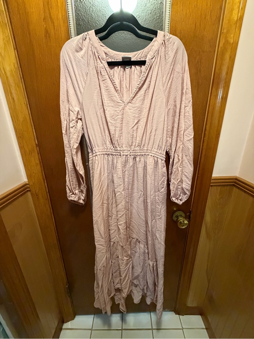 Women's Long Sleeve V-Neck Maxi Dress - Blush Pink